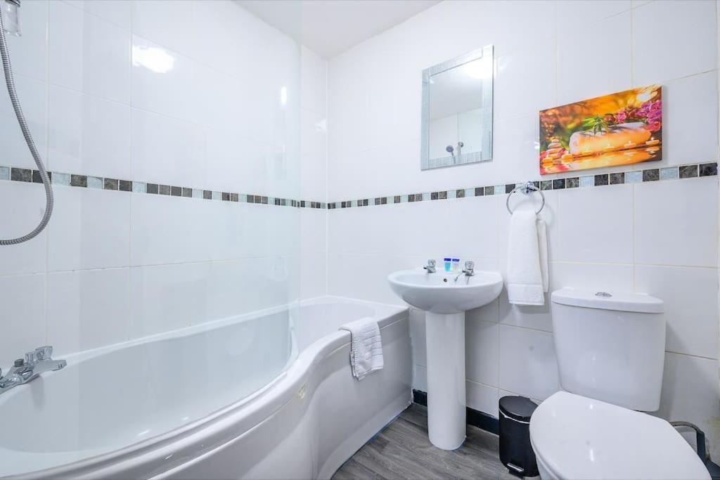 -F5Gh- For Relaxed & Cosy Stay, Free Parking, Wifi Leeds  Ngoại thất bức ảnh